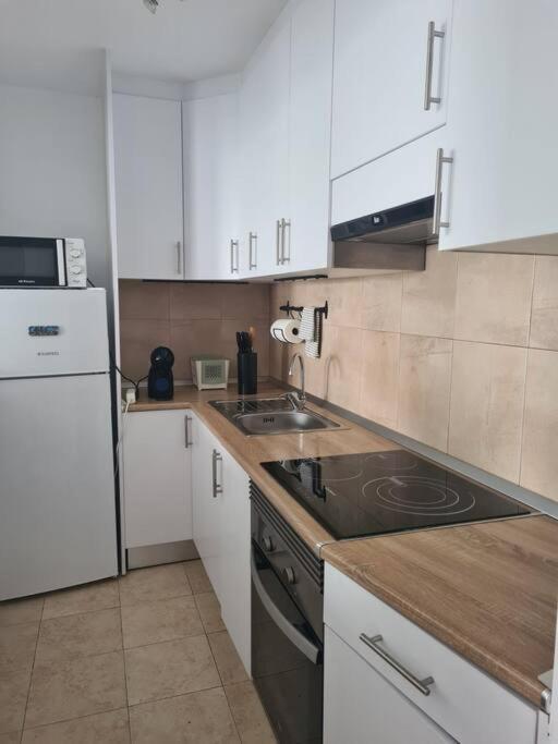Apartamento Laina Тіас Екстер'єр фото
