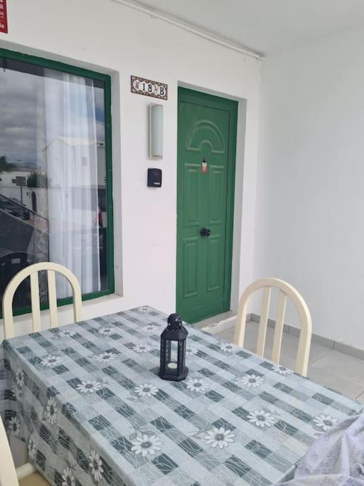 Apartamento Laina Тіас Екстер'єр фото